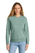 Load image into Gallery viewer, District Women&#39;s VIT Fleece Crew
